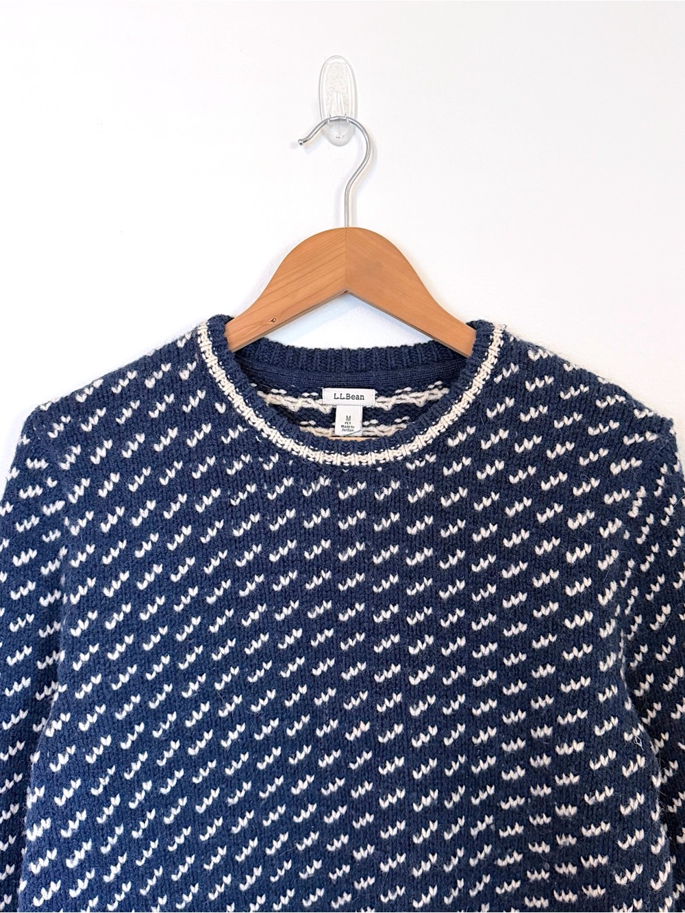 L.L.Bean 100% Lambswool Fair Isle Sweater Navy Ivory Coastal Grandma M Petite - Picture 7 of 12